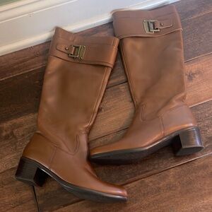 Tahari -size 7 women leather boots.